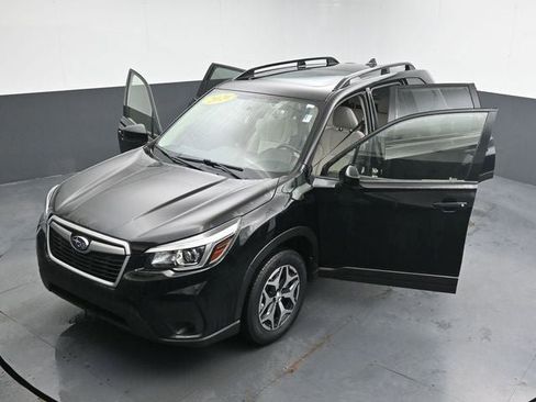 Used 2020 Subaru Forester Premium image 35