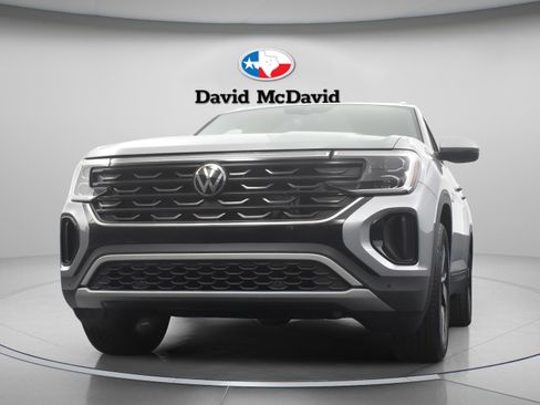 Used 2024 Volkswagen Atlas Cross Sport SE image 22