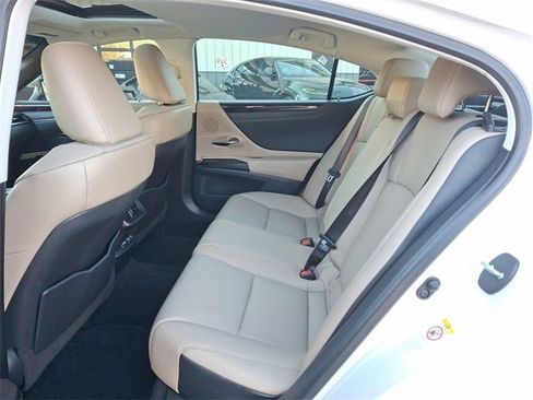 Used 2019 Lexus ES 350 image 12