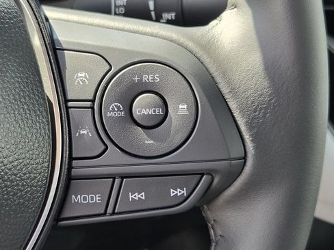 Used 2026 Toyota Corolla SE FWD image 19