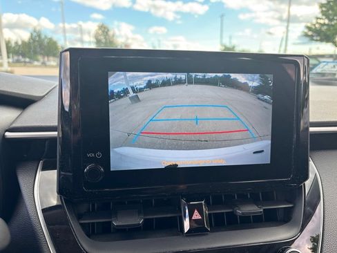 Used 2024 Toyota Corolla LE FWD image 24