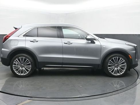 Used 2024 Cadillac XT4 Premium Luxury FWD image 6