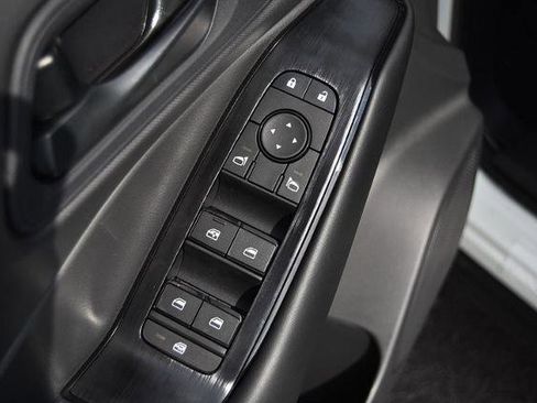 New 2026 Nissan Rogue S image 9