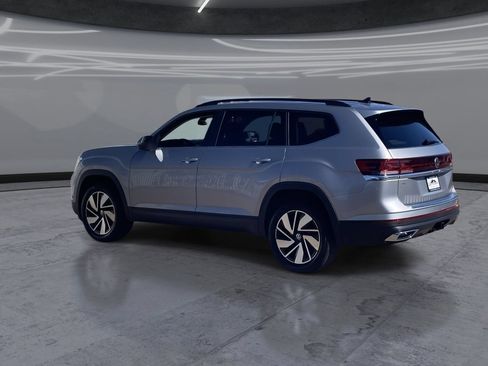 New 2026 Volkswagen Atlas SE FWD image 4
