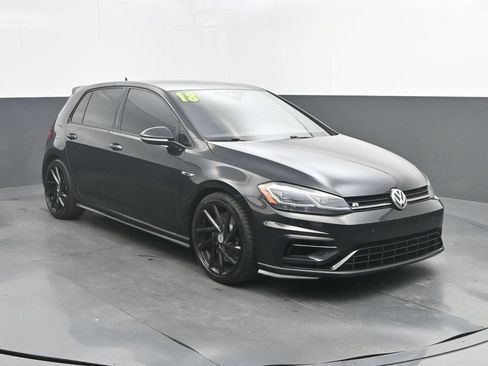 Used 2018 Volkswagen Golf R 4-Door AWD/4WD image 9