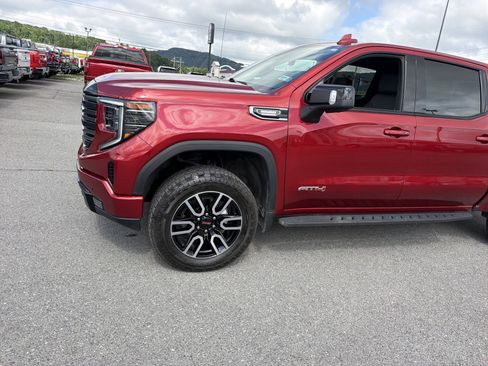 Used 2026 GMC Sierra 1500 AT4 w/ AT4 Premium Package AWD/4WD image 11
