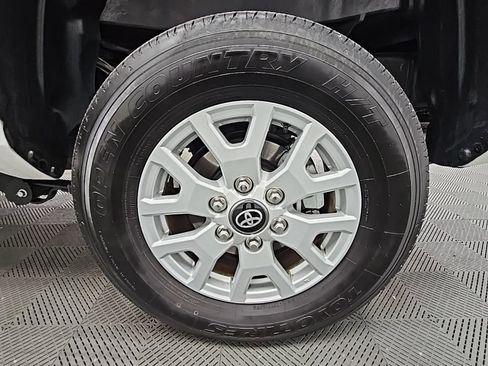 Used 2024 Toyota Tacoma SR image 41