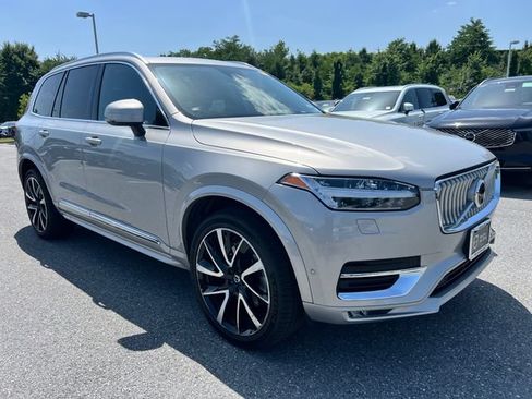 Certified 2023 Volvo XC90 B5 Plus AWD/4WD image 1