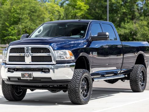 Used 2016 RAM 3500 Tradesman w/ Chrome Appearance Group AWD/4WD image 18