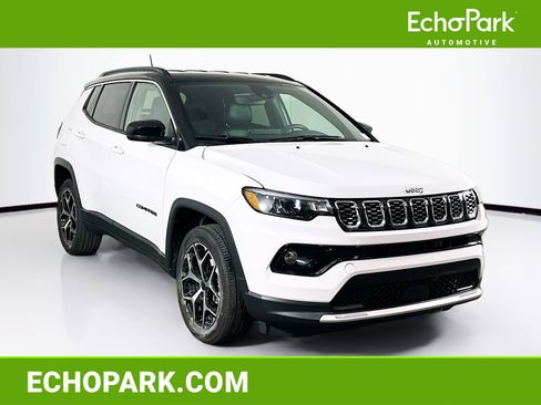 Used 2025 Jeep Compass Limited AWD/4WD image 1