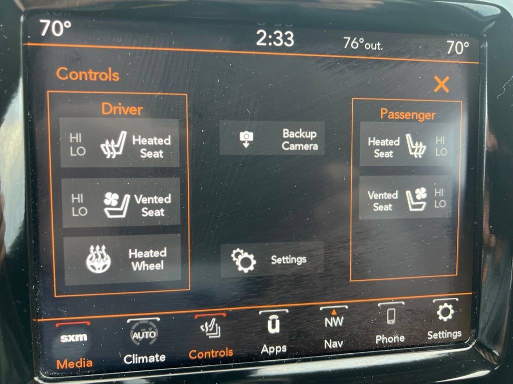 Used 2020 Jeep Cherokee Limited w/ Technology Group AWD/4WD image 34