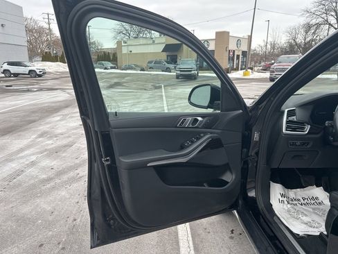 Used 2021 BMW X5 xDrive40i w/ Convenience Package image 14