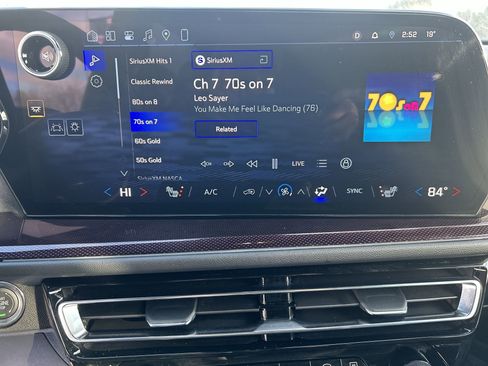 Used 2026 Chevrolet Traverse Z71 w/ Enhanced Driving Package image 15