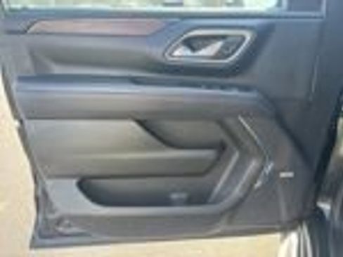 Used 2024 Chevrolet Tahoe Premier RWD image 48