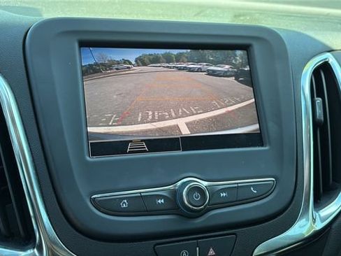 Used 2024 Chevrolet Equinox LT FWD image 27