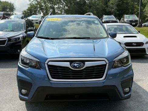 Used 2021 Subaru Forester Premium image 2