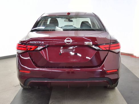 Used 2025 Nissan Sentra SV FWD image 6