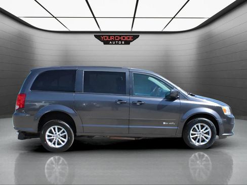 Used 2015 Dodge Grand Caravan SXT w/ Rear Park Assist Package image 7