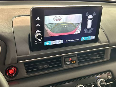 Used 2024 Honda Pilot Touring image 18