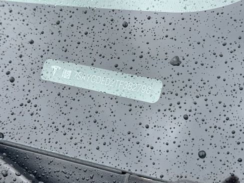 Used 2026 Tesla Model Y 2WD image 3