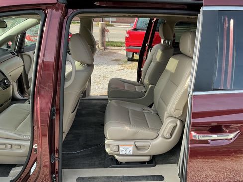 Used 2016 Honda Odyssey EX-L image 11