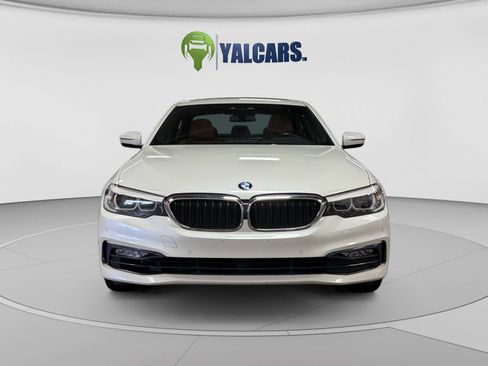 Used 2018 BMW 530i xDrive AWD/4WD image 8