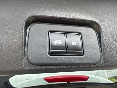 Used 2023 Nissan Rogue SV w/ SV Premium Package AWD/4WD image 14