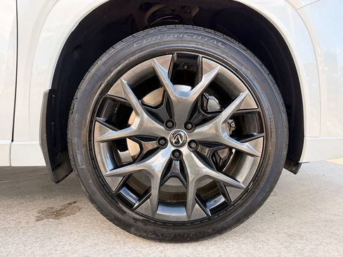 Used 2024 Lexus TX 500h AWD image 34
