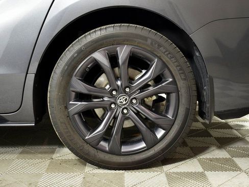 Used 2025 Toyota Sienna XSE w/ XSE Plus Package image 22