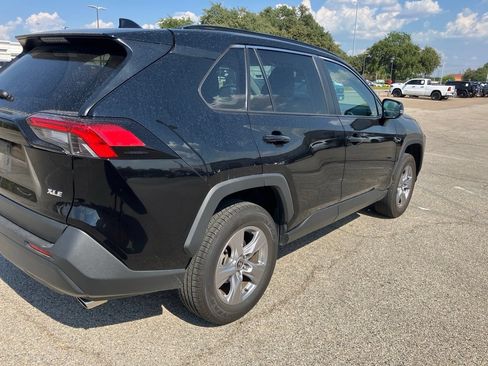 Used 2025 Toyota RAV4 XLE FWD image 4