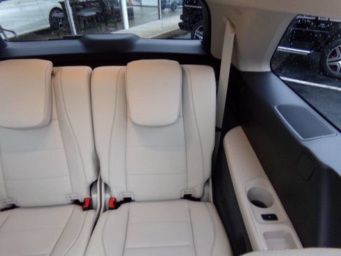 Used 2020 Mercedes-Benz GLS 450 4MATIC image 29