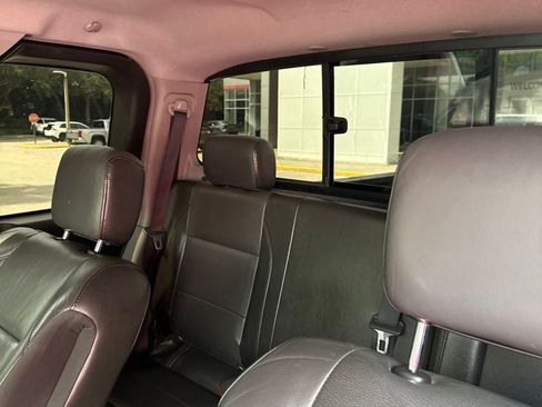 Used 2004 Nissan Titan LE w/ (OF1) LE Off-Road Pkg AWD/4WD image 11