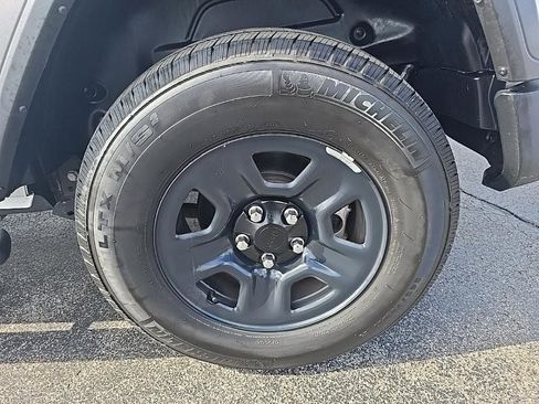 Used 2022 Jeep Wrangler Sport image 37