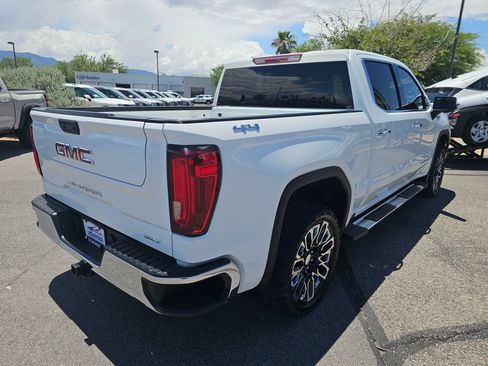 Used 2023 GMC Sierra 1500 SLT w/ SLT Convenience Package AWD/4WD image 5