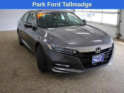 Used 2019 Honda Accord Touring image 8