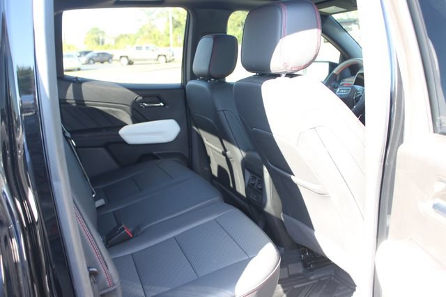 Used 2024 GMC Canyon AT4X AWD/4WD image 24
