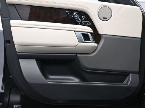 Used 2020 Land Rover Range Rover Long Wheelbase HSE image 9