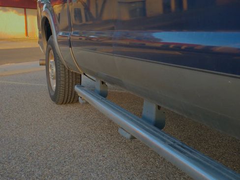 Used 2006 Ford F250 Lariat image 4