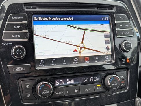 Used 2017 Nissan Maxima 3.5 SV FWD image 11