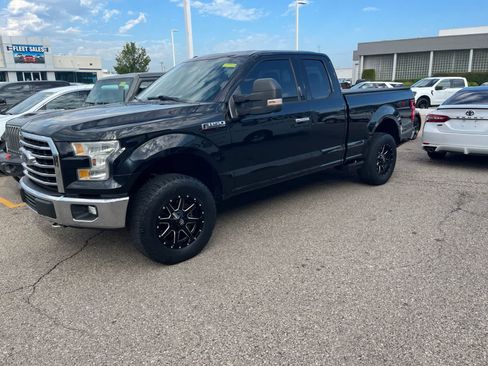 Used 2016 Ford F150 XLT w/ Equipment Group 302A Luxury AWD/4WD image 5