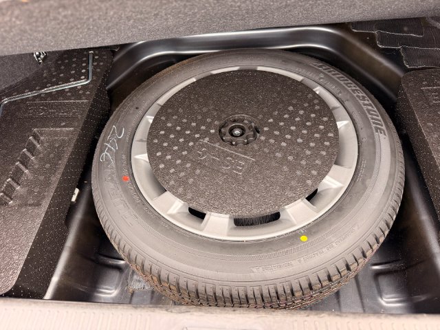 Used 2011 Lexus ES 350 w/ Preferred Accessory Package FWD image 32