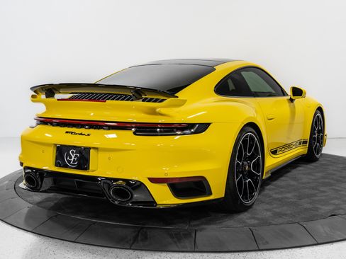 Used 2022 Porsche 911 Turbo S image 9
