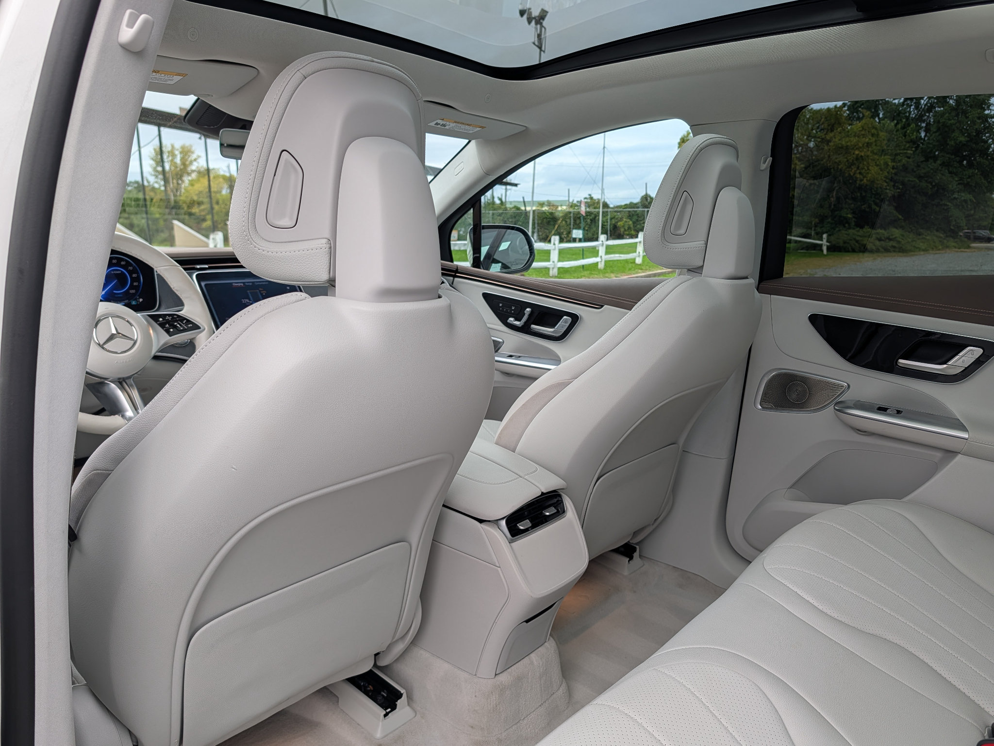 Used 2023 Mercedes-Benz EQE 350+ 4MATIC SUV image 16