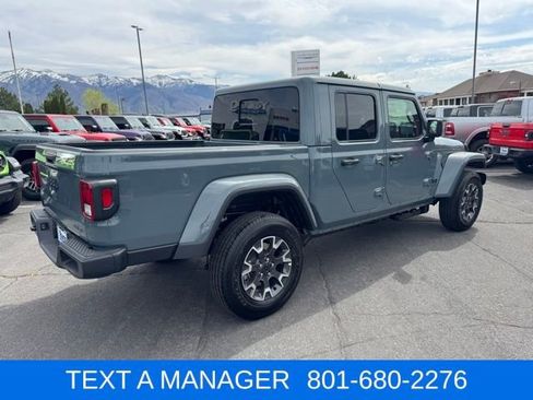 New 2026 Jeep Gladiator Sport AWD/4WD image 5