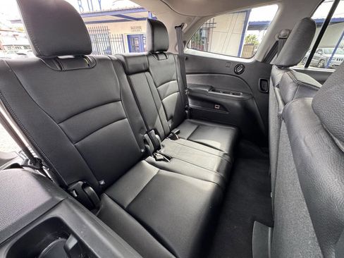 Used 2017 Honda Pilot Touring image 14