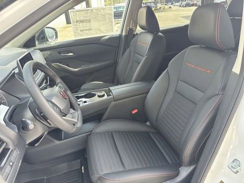 New 2026 Nissan Rogue SV AWD/4WD image 15