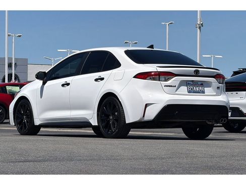 Used 2021 Toyota Corolla SE w/ Carpet Mat Package (TMS) FWD image 6