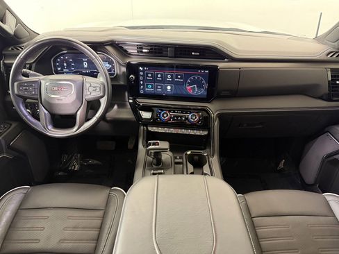 Used 2024 GMC Sierra 1500 AT4X image 17