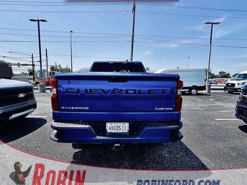 Used 2022 Chevrolet Silverado 1500 Custom AWD/4WD image 4