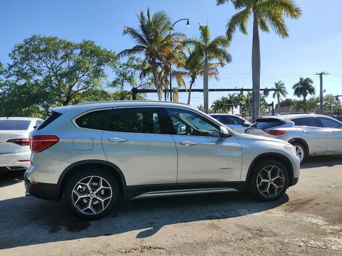 Used 2018 BMW X1 sDrive28i w/ Premium Package FWD image 12